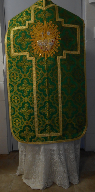 Roman Vestment Green/Gold Russian fabric with Bullion Emblem